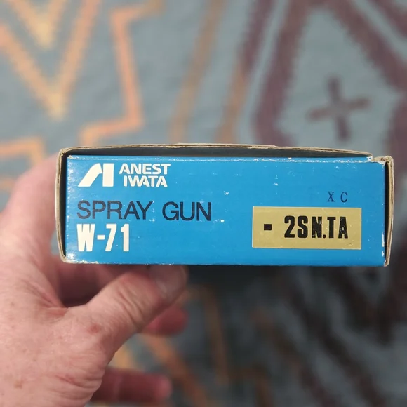 Anest Iwata Spray Gun W-71 - Picture 2 of 3